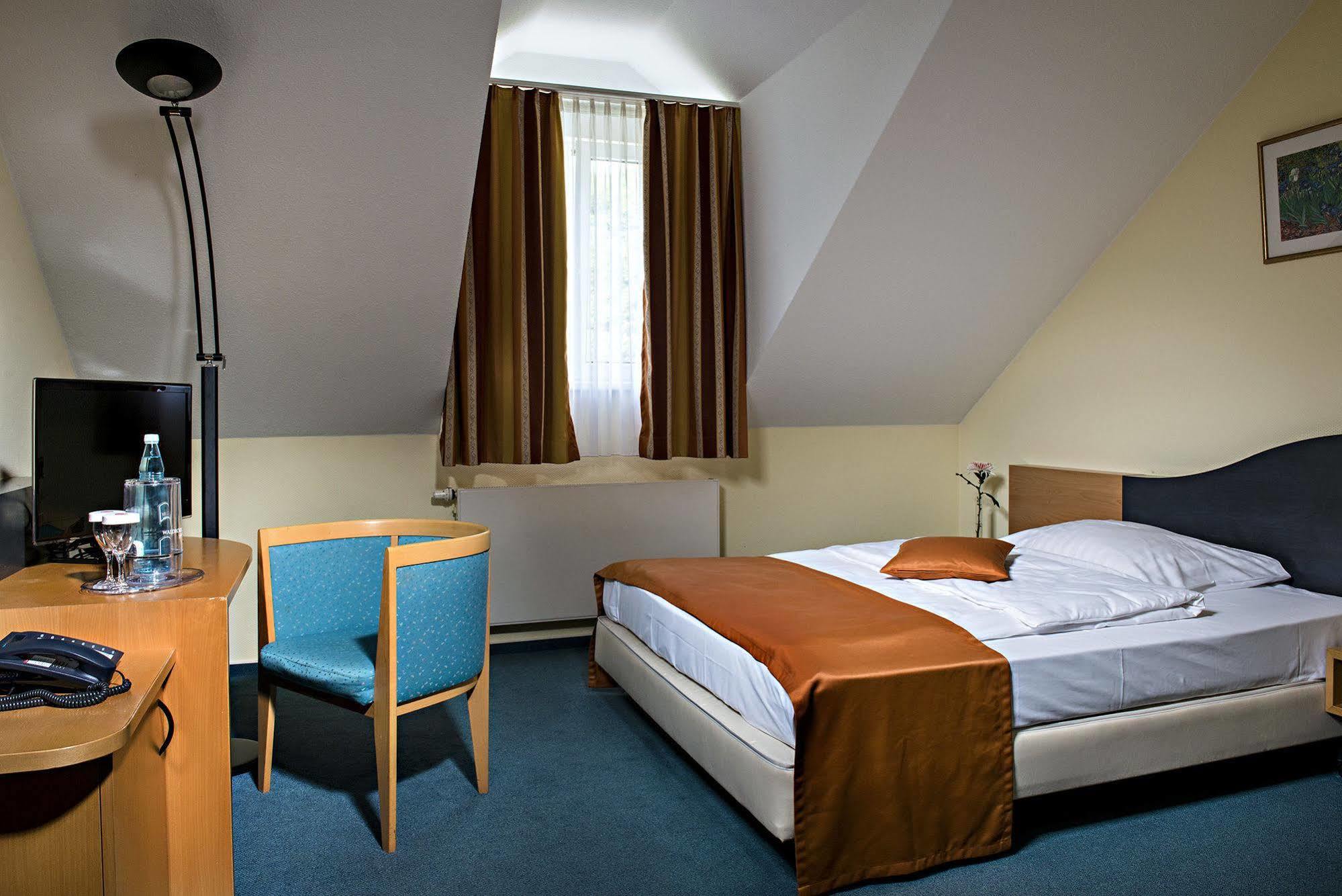 H+ Hotel Erfurt Zewnętrze zdjęcie